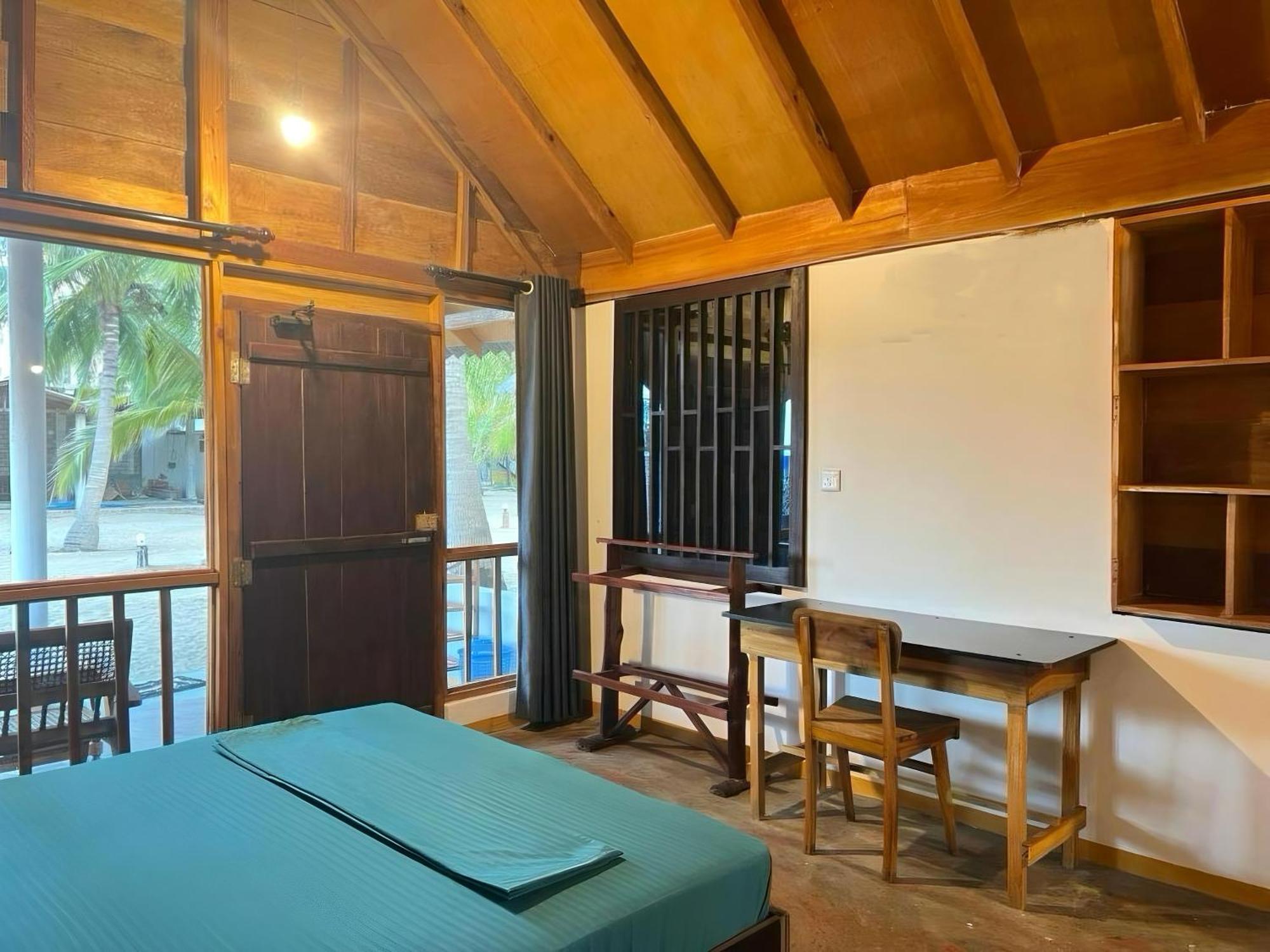 Sand Dune Beach Resort & Surf Camp Baía de Arugam Exterior foto